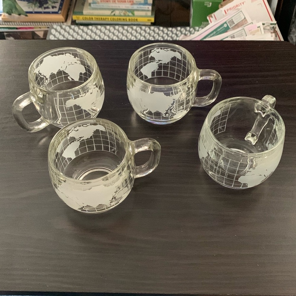 Nestle Vintage Mugs